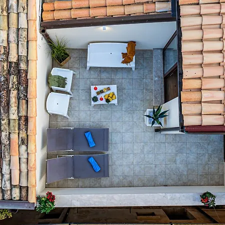 Le Carte Apartment *